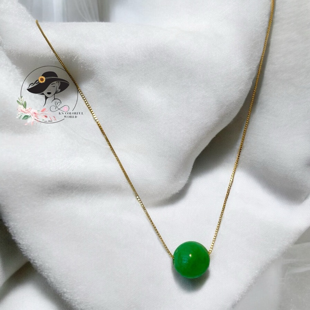 18k Jade Pendant Necklace